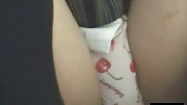 విట్నీ తెలుగు ఫుల్ సెక్స్ రైట్ తన దయనీయమైన కోకిల భర్త పక్కన ఫక్స్ చేస్తుంది